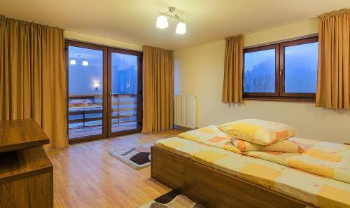 Hostal Panorama Pietrei Craiului