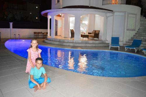 Bella Villa 2
