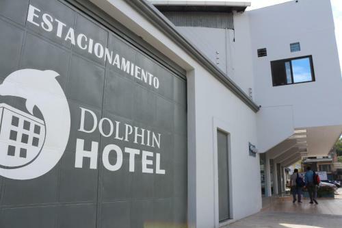 Dolphin Executives Hotel