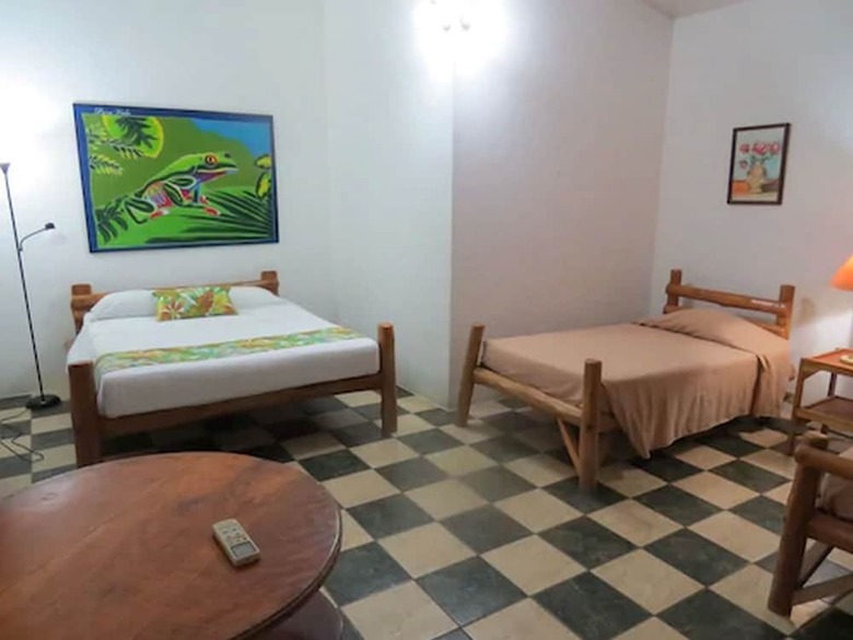 El Mono Loco Hotel