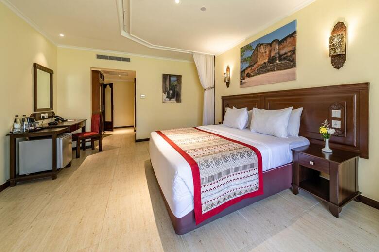 Hotel Prideinn Paradise Beach Resort, Convention Centre And Spa