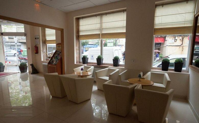Hotel Amic Col�n