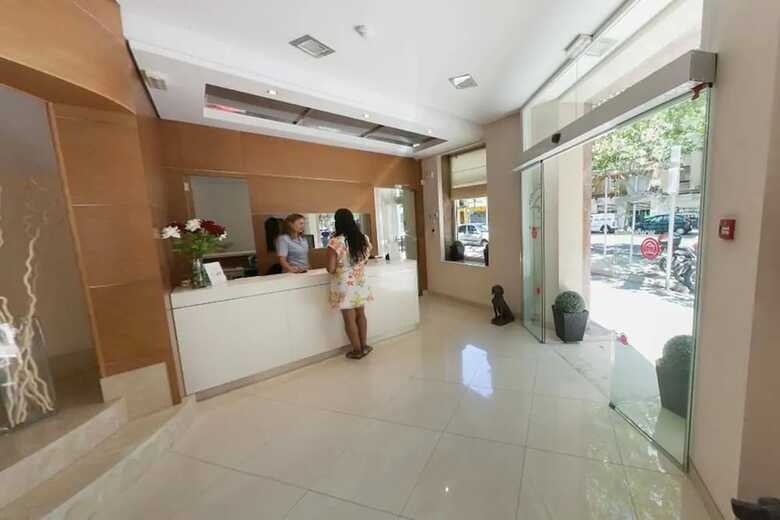 Hotel Amic Col�n