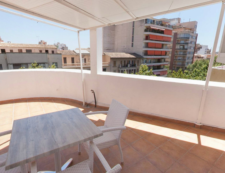 Hotel Amic Col�n