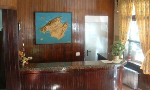 Hotel Amic Col�n