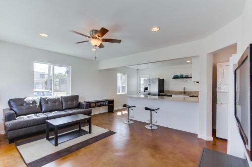 Sunset Cliffs Beach Cottage