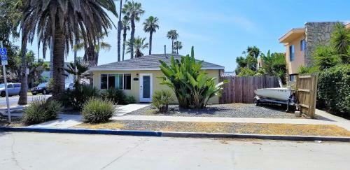 Sunset Cliffs Beach Cottage