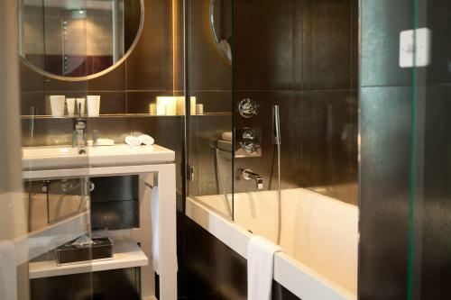 Hotel Le Pavillon Des Lettres