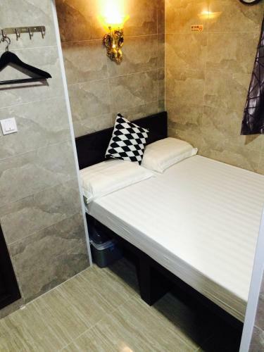 Hostal Modern Hotel