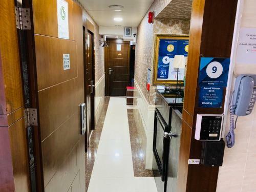 Hostal Modern Hotel