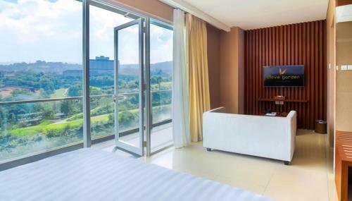 Clove Garden Hotel & Residence