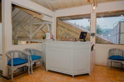 Hostal Rossan View Guest House