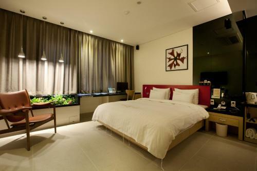 Polo Tourist Hotel