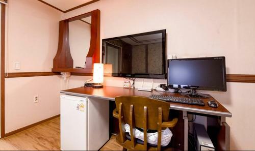 Hillstay Residence Hotel