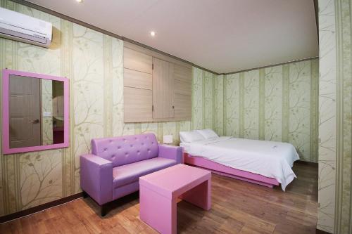 Apple Motel