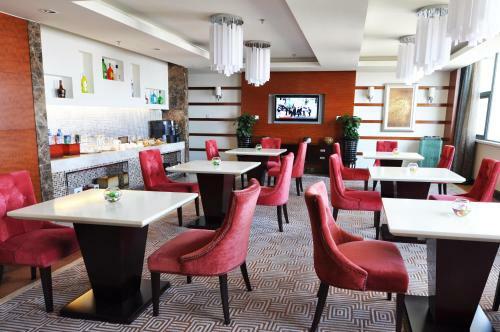 Hotel Howard Johnson Caida Plaza Shanghai