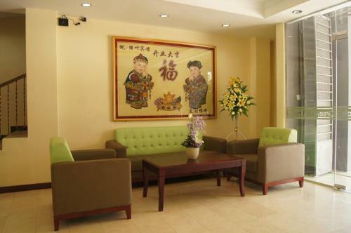 Green Leaf Hotel