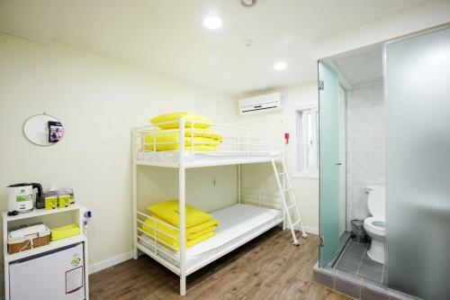 Hostal 24 Guesthouse Myeongdong Avenue