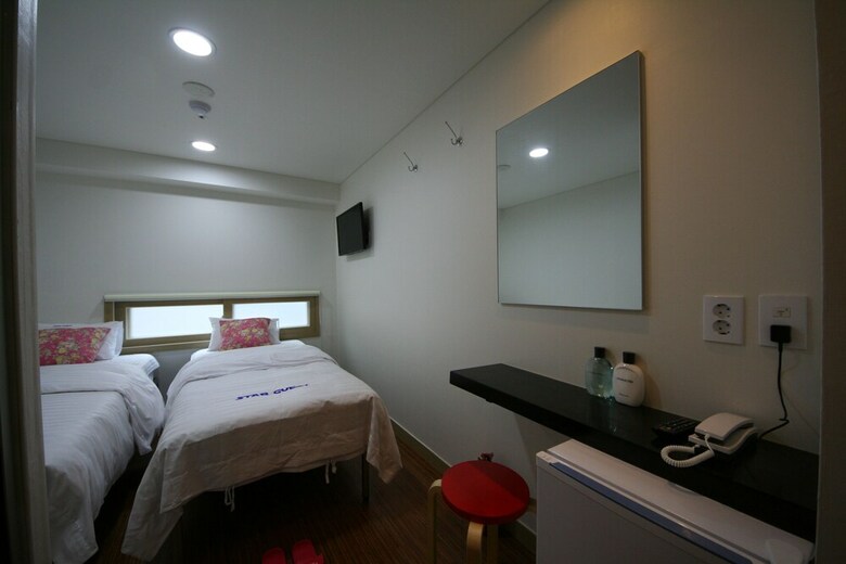 Hostal Star Guest Oneroomtel