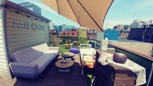 Hostal Urbanwood Guesthouse