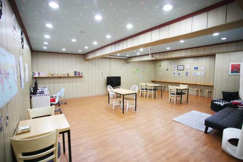 Albergue Mori Guesthouse