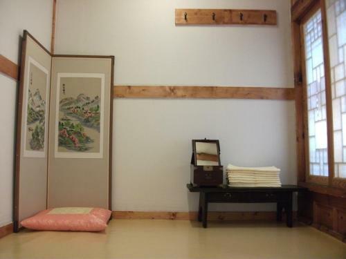 Hostal Sarangchae Hanok Guesthouse