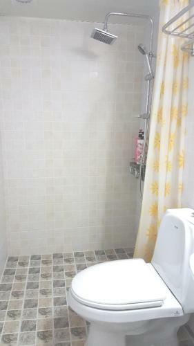 Hostal J-honor Guesthouse