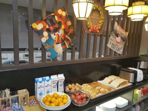Hostal J-honor Guesthouse
