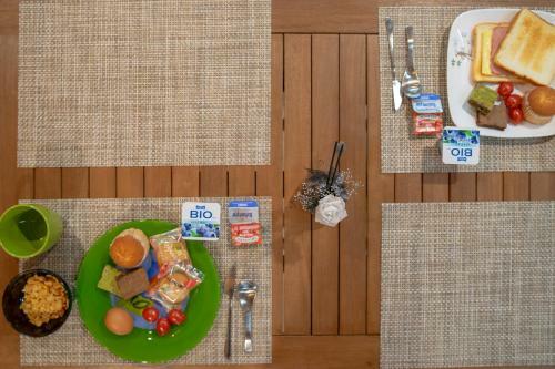 Hostal J-honor Guesthouse