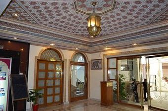 Hotel Maharani Plaza