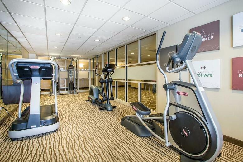 Hotel Comfort Suites O`hare Airport