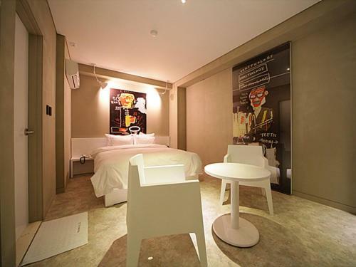 Motel Sinchon Hotel Gaeul