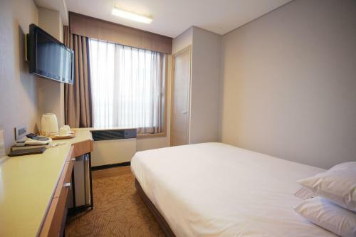 Savoy Hotel Myeongdong