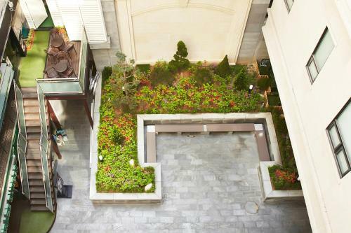 Savoy Hotel Myeongdong