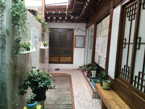 Hostal Icos Guesthouse 1 (female Only)