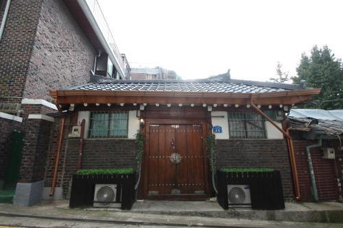 Hostal Icos Guesthouse 1 (female Only)