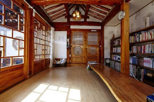 Hostal Vine Hanok Guesthouse