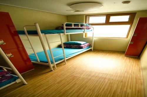 Hostal Kimchee Sinchon Guesthouse