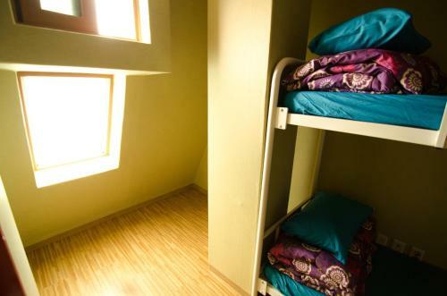 Hostal Kimchee Sinchon Guesthouse
