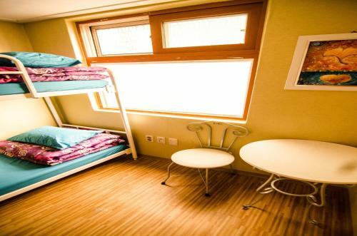 Hostal Kimchee Sinchon Guesthouse