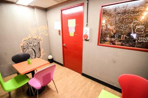 Hostal Kimchee Sinchon Guesthouse