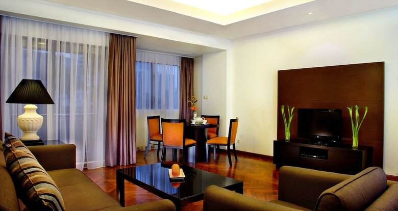 Hotel Aston At Kuningan Suites