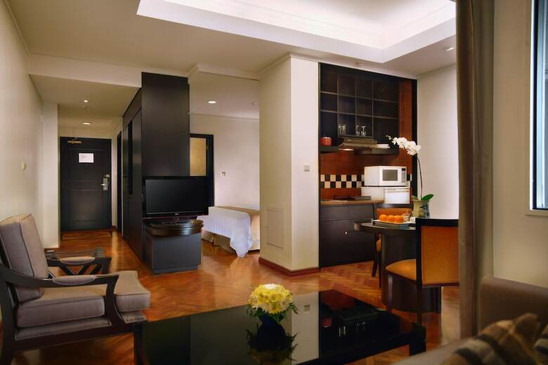 Hotel Aston At Kuningan Suites