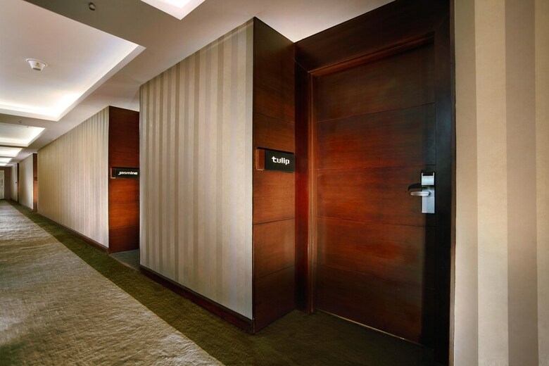 Hotel Aston At Kuningan Suites