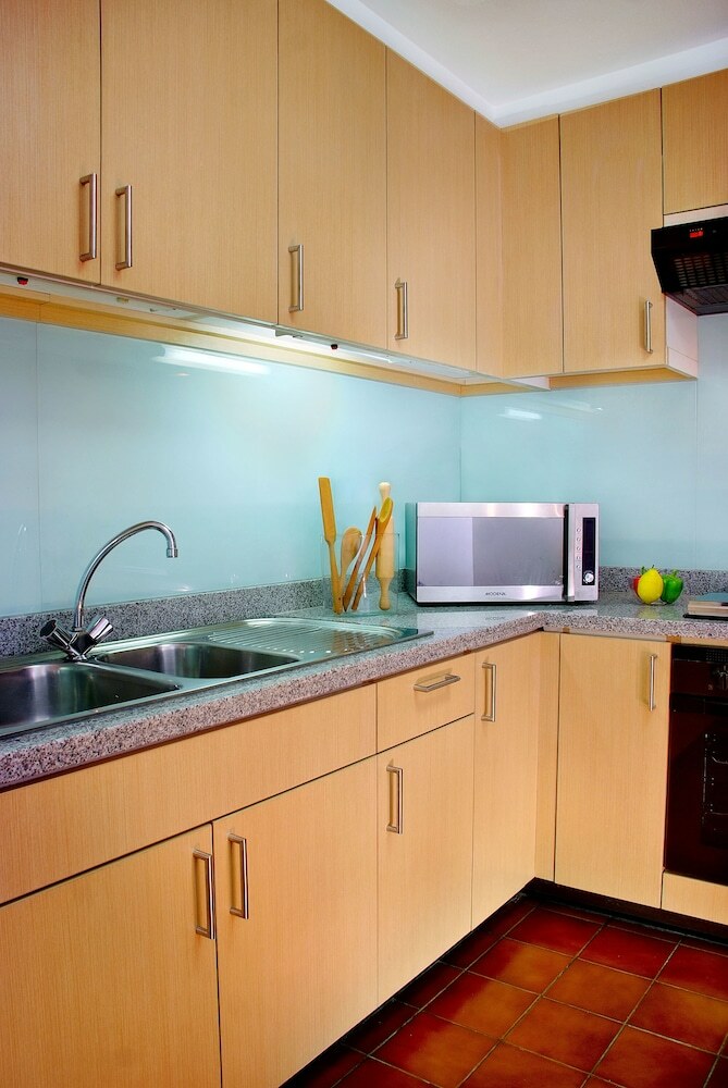 Hotel Aston At Kuningan Suites