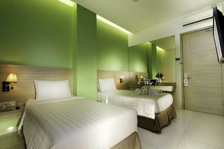Hotel Whiz Prime Kelapa Gading