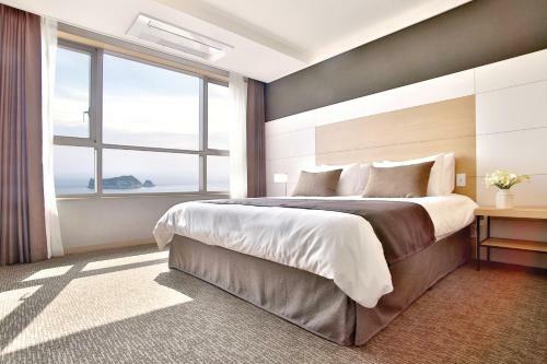 Hotel Ramada Encore East Seogwipo