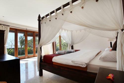 Balangan Beach Villa