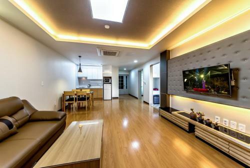Hotel Sanbangsanae Resort