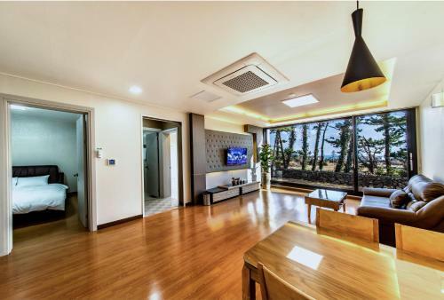 Hotel Sanbangsanae Resort